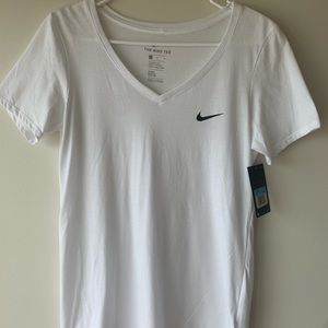 Women’s Nike V-Neck T-shirt